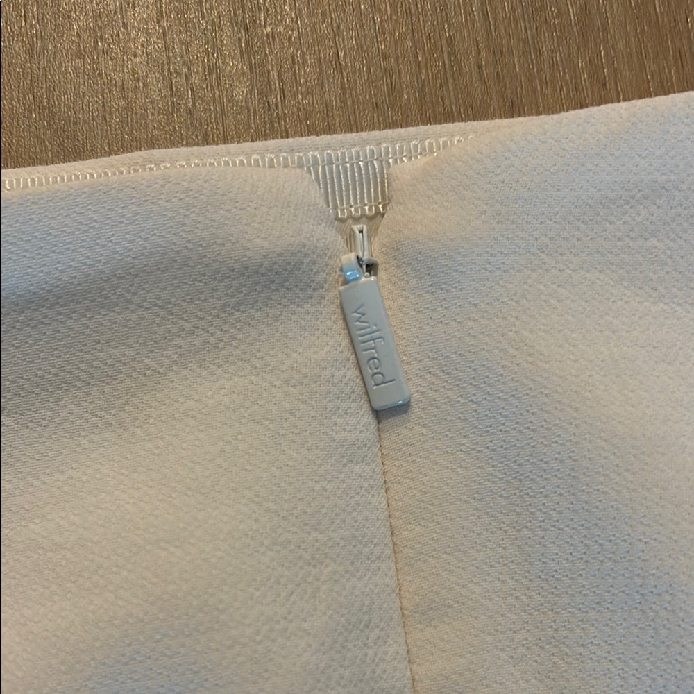 Aritzia Wilfred Classic Mini Skirt - Picture 4 of 6